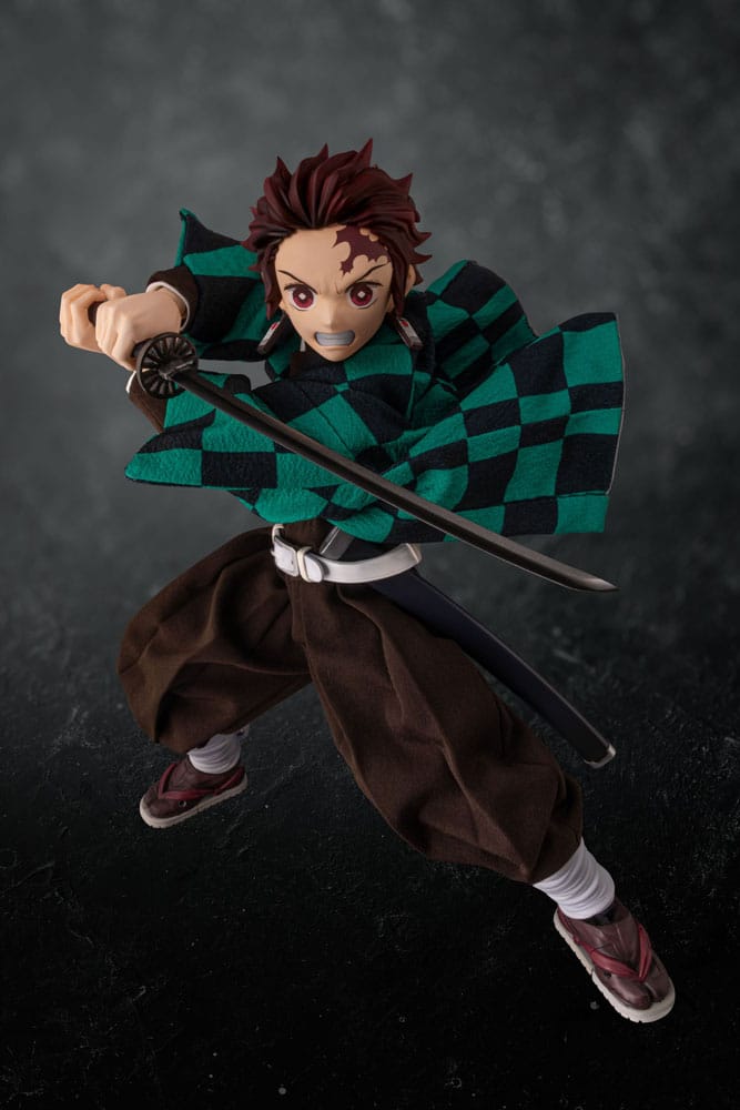 Demon Slayer: Kimetsu no Yaiba : Statuette 1/6 Tanjiro Kamado 20 cm