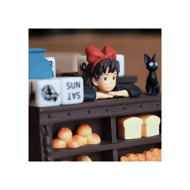 Kiki la petite sorcière statuette Three-wheeler Diorama / Calendar Kiki Salesclerk 11 cm