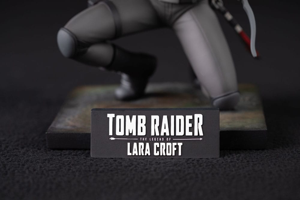 Statuette PVC Tomb Raider La Légende de Lara Croft 19 cm