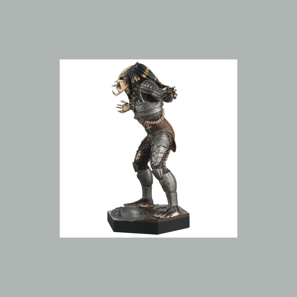 The Alien vs. Predator Collection : Statuette 1/16 Unmasked Predator 15 cm