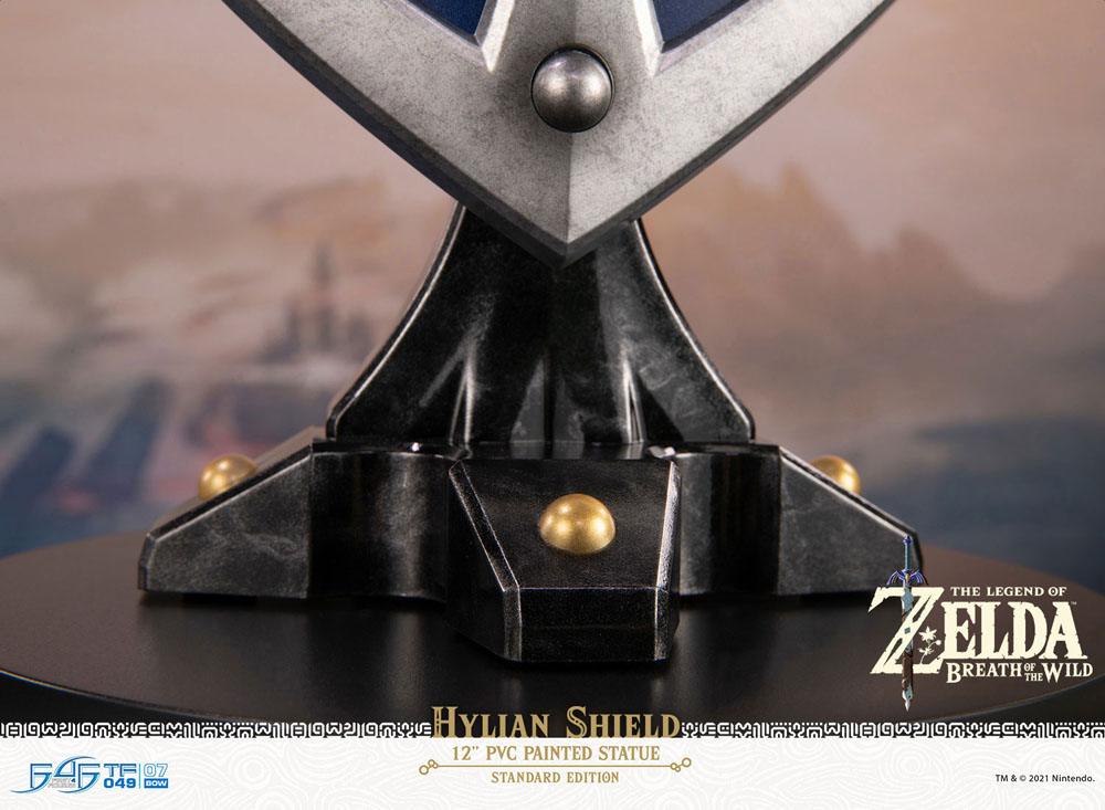 The Legend of Zelda Breath of the Wild statuette PVC Hylian Shield Standard Edition 29 cm