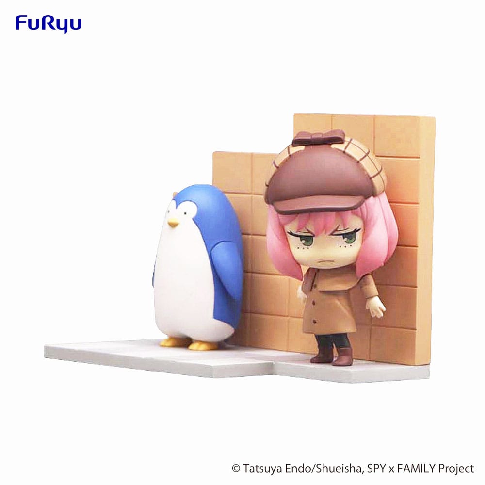 Spy x Family : Statuette PVC Hold Figure Anya & Penguin 10 cm
