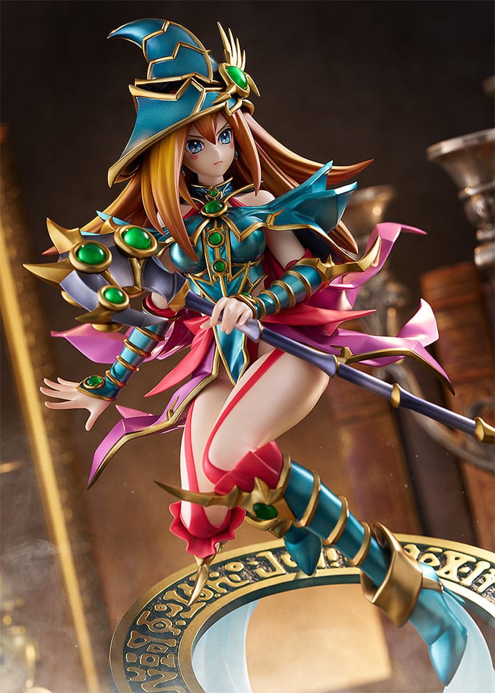 Statuette Yu-Gi-Oh! 1/7 Card Game Monster Figure Collection Valkyria du magicien 27 cm