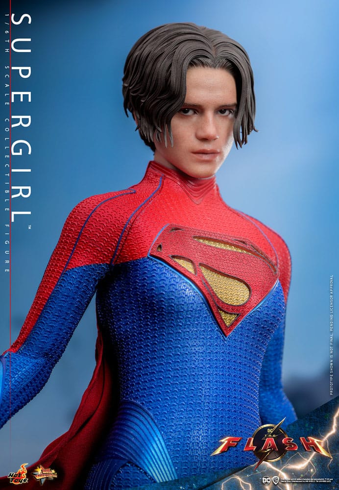 The Flash Movie : Figurine Supergirl 28 cm