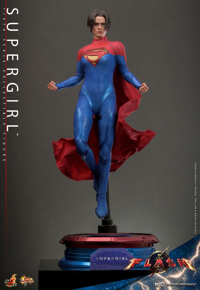The Flash Movie : Figurine Supergirl 28 cm