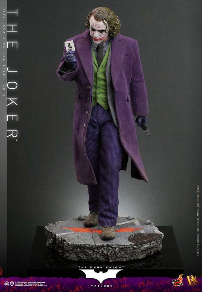 The Dark Knight figurine DX 1/6 The Joker 31 cm