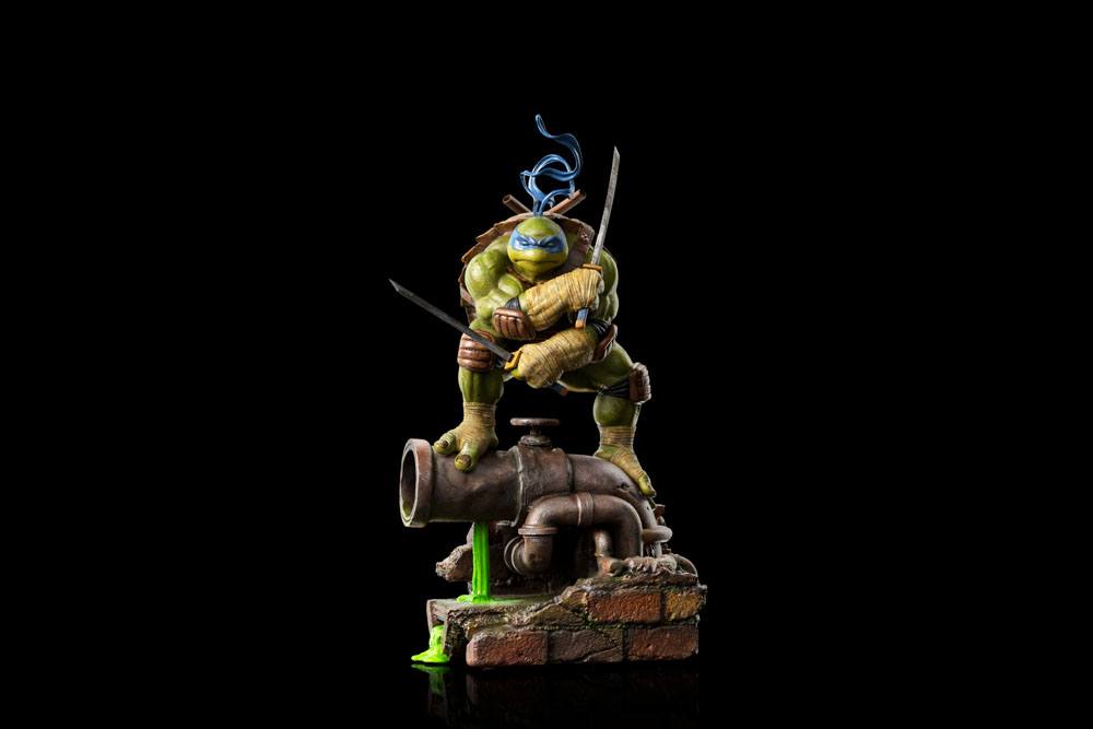 Les Tortues ninja : Statuette Art Scale Leonardo 24 cm