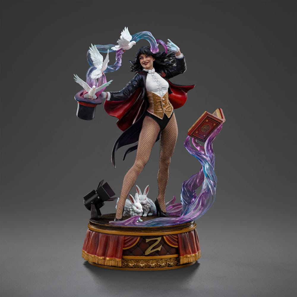 DC Comics statuette 1/10 Art Scale Zatanna 27 cm