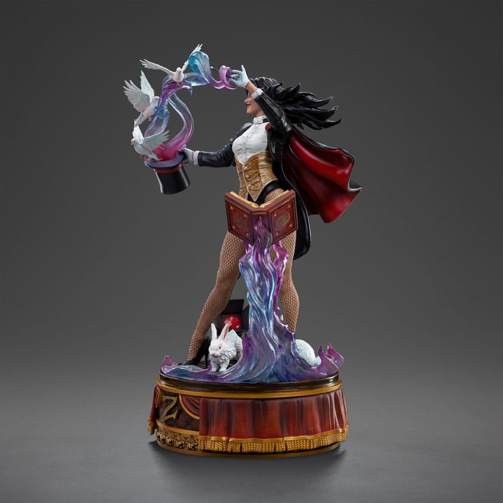 DC Comics statuette 1/10 Art Scale Zatanna 27 cm