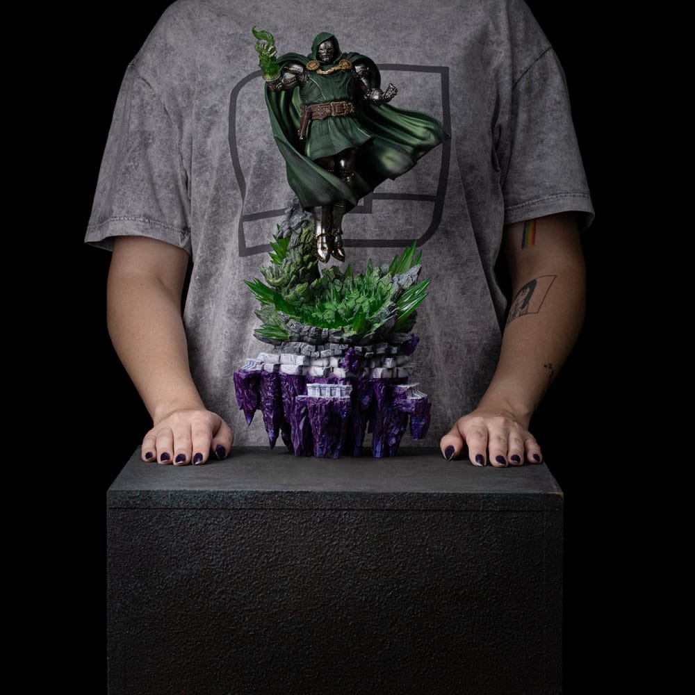 Statuette Diorama Marvel Legends The Infinity Gauntlet 1/10 Art Scale Infinity Doctor Doom Deluxe Edition 42 cm