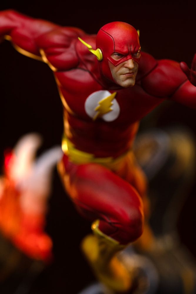 Statuette DC Comics 1/10 Art Scale Flash 25 cm