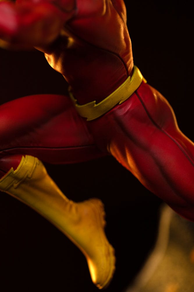 Statuette DC Comics 1/10 Art Scale Flash 25 cm
