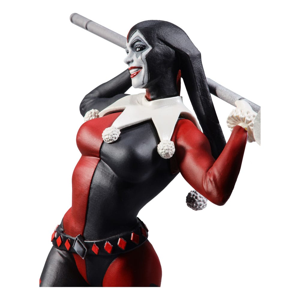 DC Direct : Statuette Résine Harley Quinn: Red White & Black (Harley Quinn by Stjepan Sejic) 19 cm