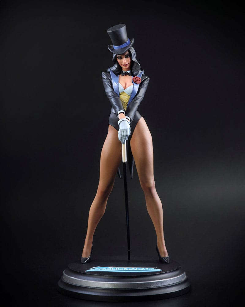 DC Direct DC Cover Girls statuette Resin Zatanna by J. Scott Campbell 23 cm