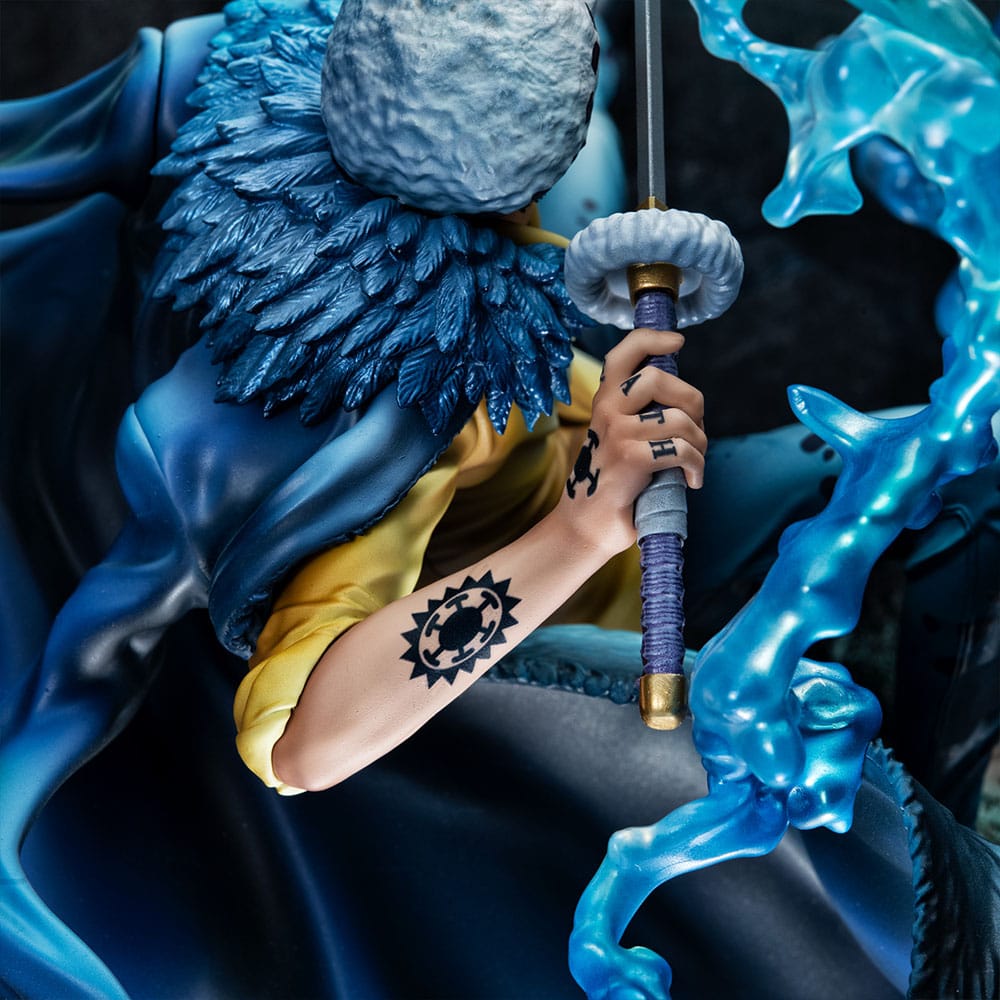 One Piece statuette PVC Portrait Of Pirates WA-MAXIMUM Trafalgar Law The Surgeon of Death Awaken Ver. 27 cm