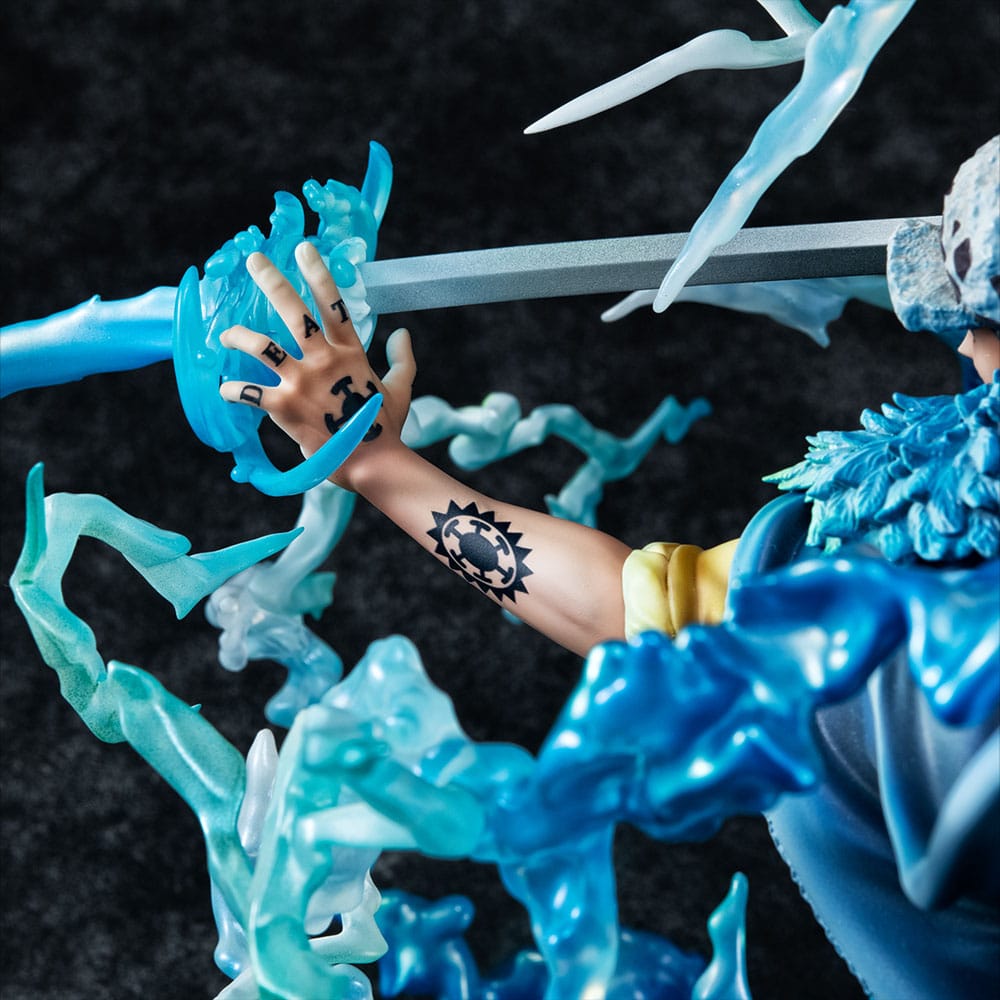 One Piece statuette PVC Portrait Of Pirates WA-MAXIMUM Trafalgar Law The Surgeon of Death Awaken Ver. 27 cm