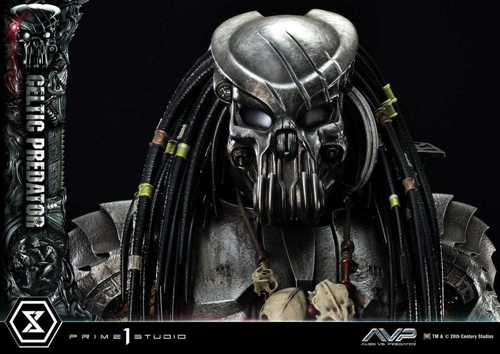 The Alien vs. Predator statuette Museum Masterline Series 1/3 Celtic Predator 95 cm