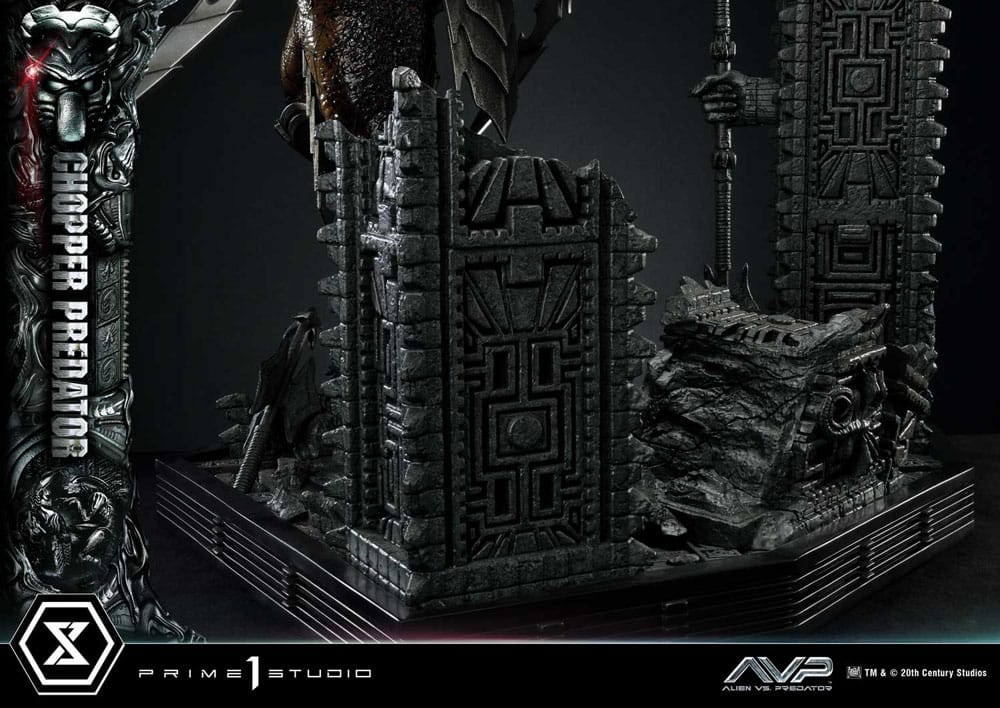 The Alien vs. Predator statuette Museum Masterline Series 1/3 Chopper Predator 103 cm
