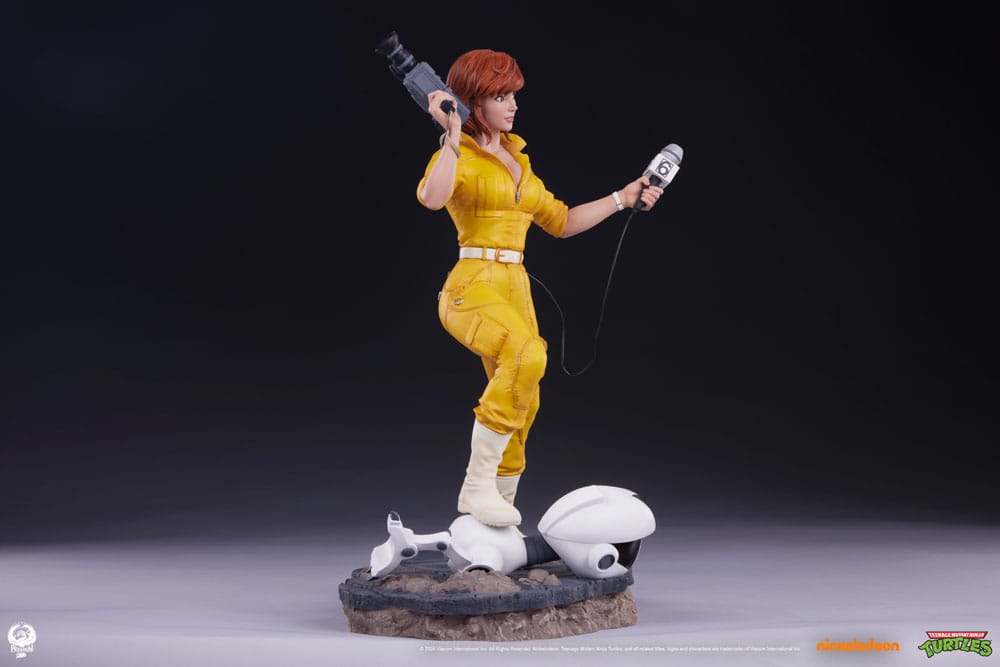 Tortues Ninja statuette Premier Series 1/4 April O'Neil 46 cm