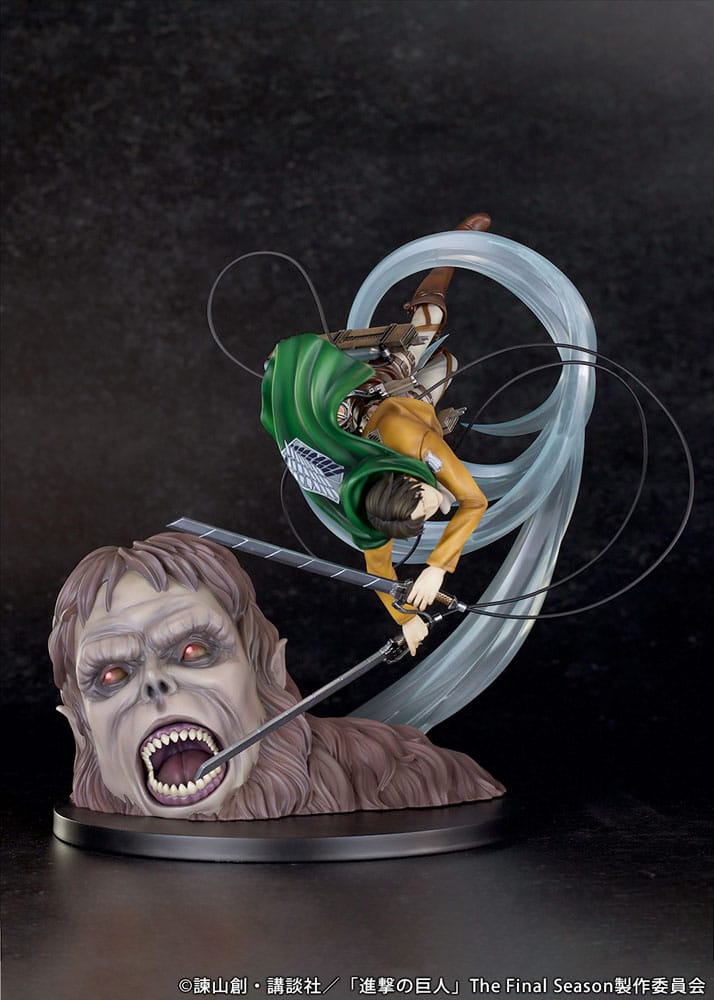 Attack on Titan statuette PVC 1/7 Levi vs Beast Titan Ver. 28 cm