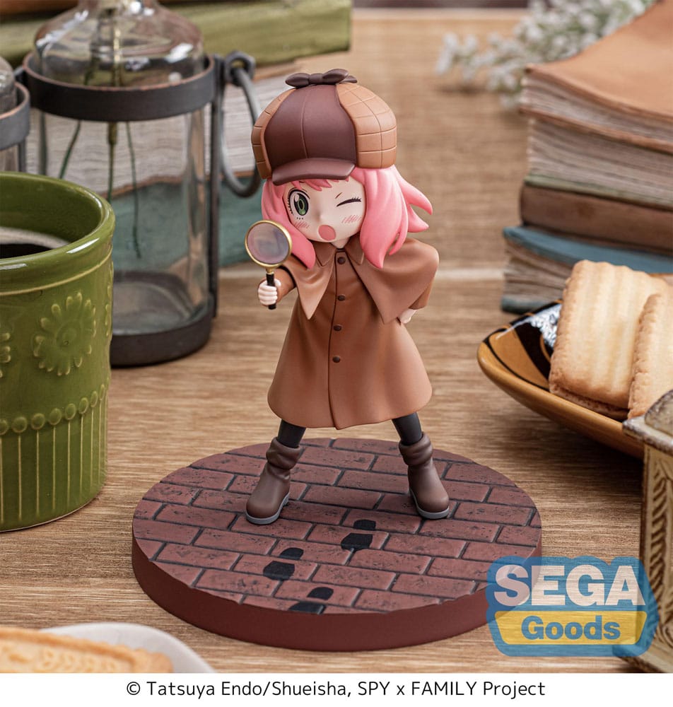 Spy x Family : Statuette Luminasta PVC Anya Forger Playing Detective 12 cm