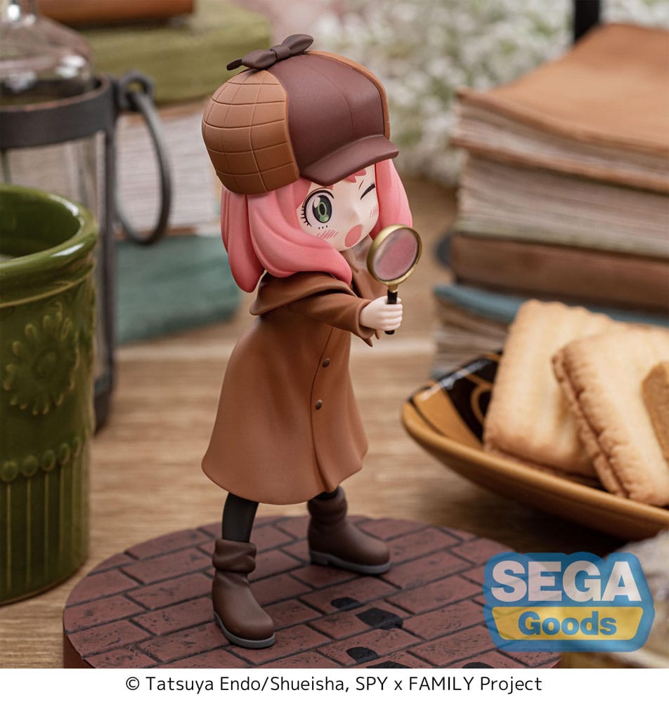 Spy x Family : Statuette Luminasta PVC Anya Forger Playing Detective 12 cm