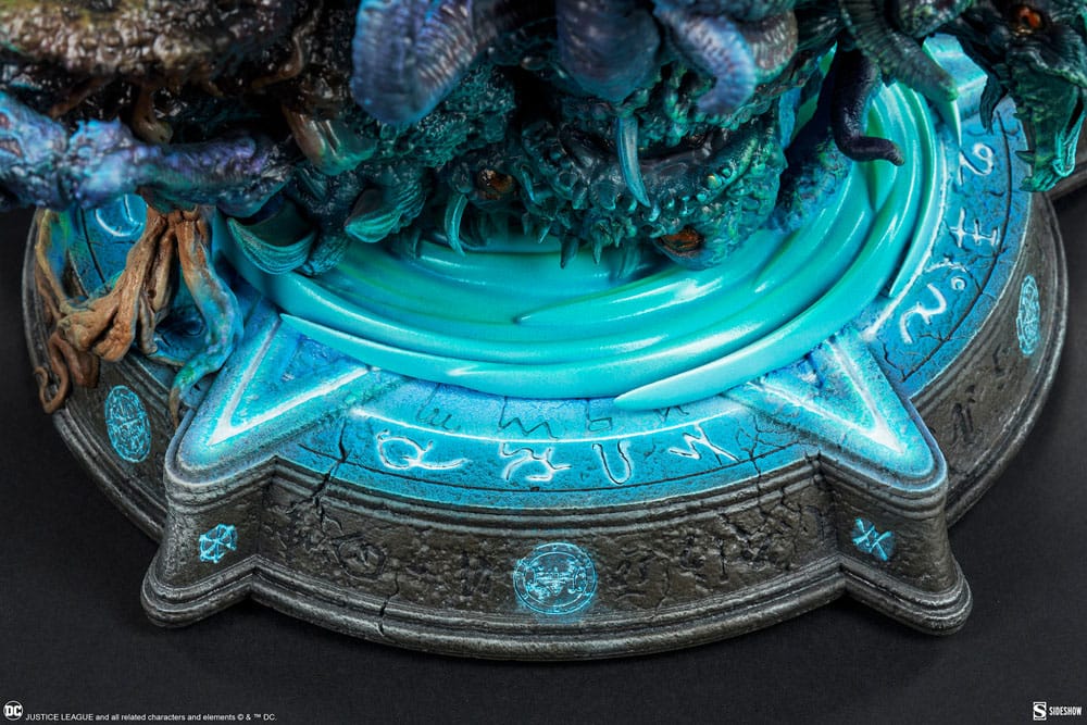 Statuette DC Comics Format Premium John Constantine : Just Another Exorcism Hangover 53 cm