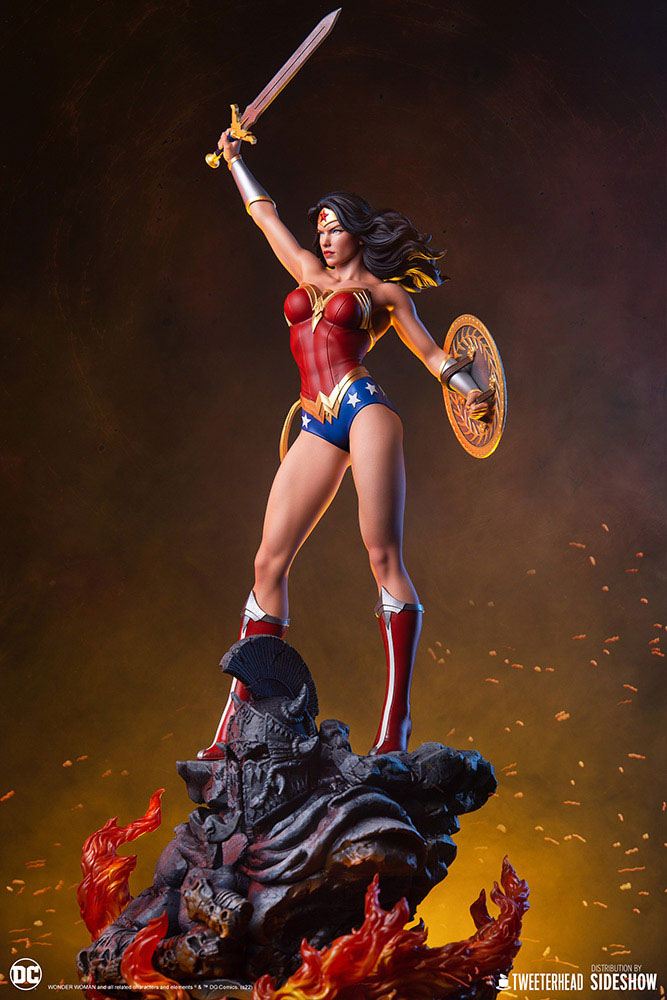 DC Comics : Statuette 1/6 Wonder Woman 69 cm