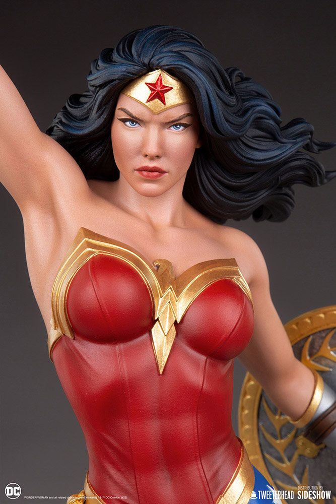 DC Comics : Statuette 1/6 Wonder Woman 69 cm