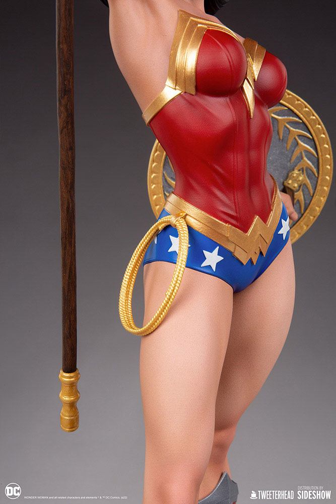 DC Comics : Statuette 1/6 Wonder Woman 69 cm