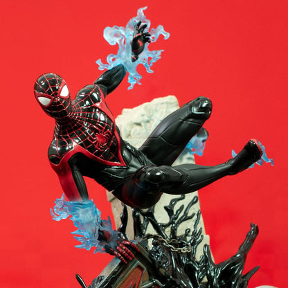 Marvel's Spider-Man 2 Marvel Gallery Deluxe diorama Miles Morales (Gamerverse) 25 cm