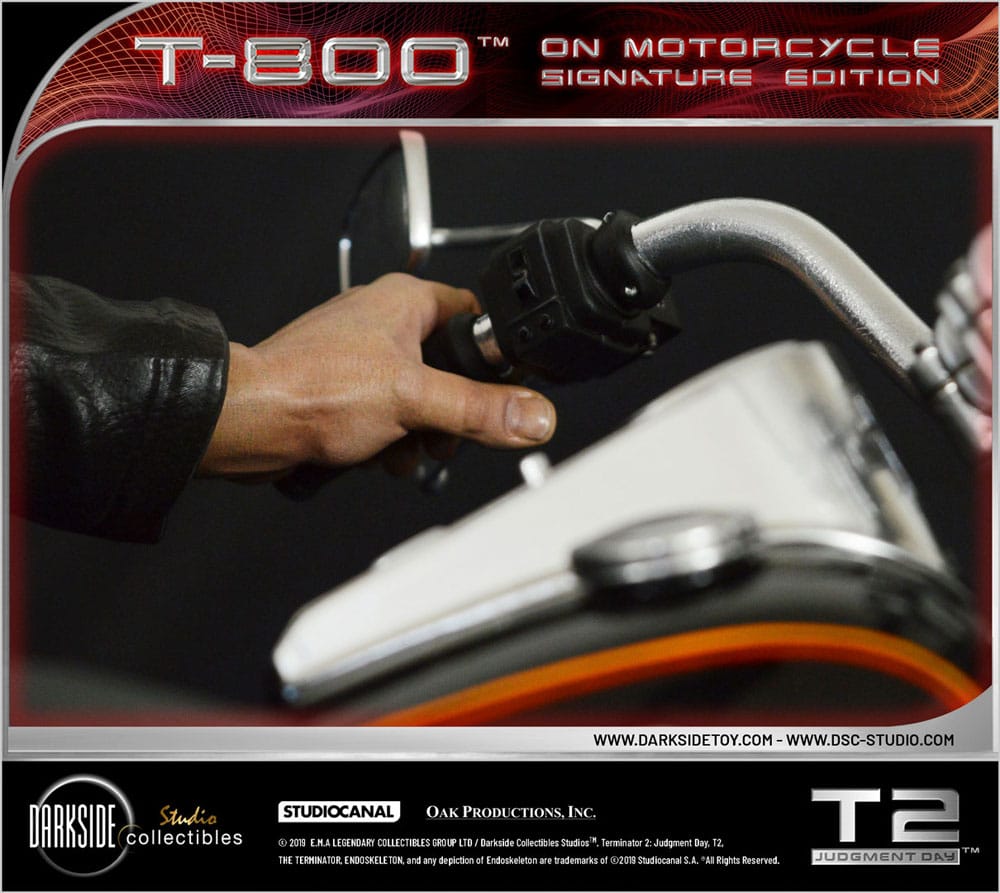 Terminator 2 Judgement Day statuette T-800 30th Anniversary Signature Edition 69 cm