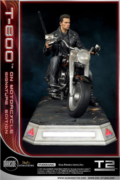 Terminator 2 Judgement Day statuette T-800 30th Anniversary Signature Edition 69 cm