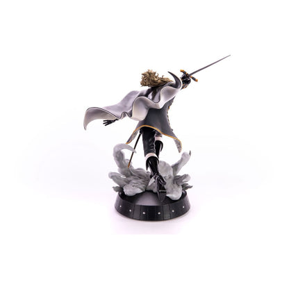 Castlevania Symphony of the Night statuette Dash Attack Alucard 30 cm