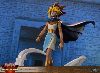 Yu-Gi-Oh! statuette Pharaoh Atem 29 cm
