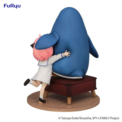 Spy x Family : Statuette PVC Anya Forger avec Pingouin 19 cm