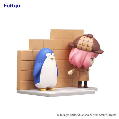 Spy x Family : Statuette PVC Hold Figure Anya & Penguin 10 cm