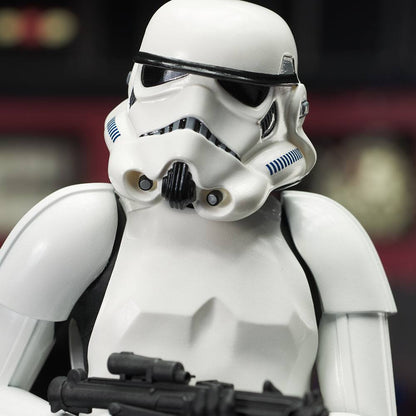 Star Wars Episode IV statuette Milestones 1/6 Han Solo (Stormtrooper Disguise) 40th Anniversary Exclusive 30 cm