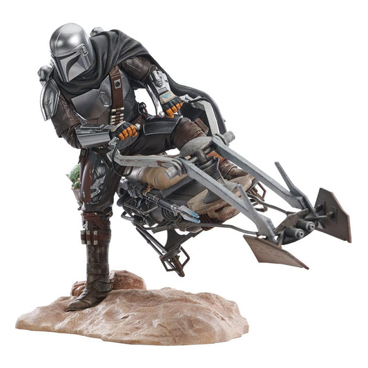 Star Wars: The Mandalorian : Statuette Din djarin et Grogu on speederbike