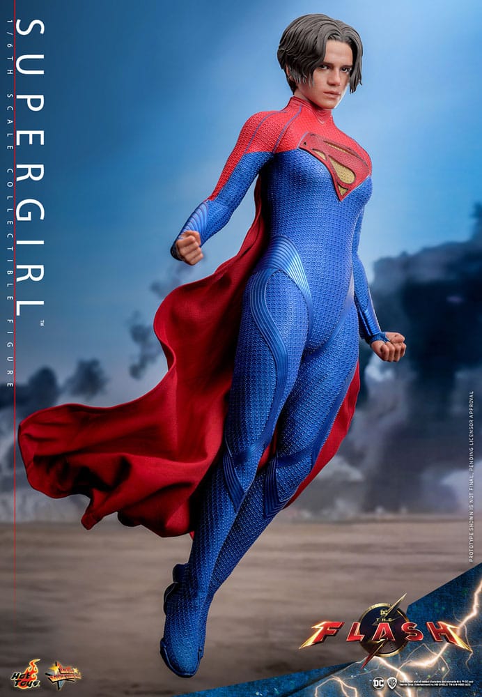 The Flash Movie : Figurine Supergirl 28 cm