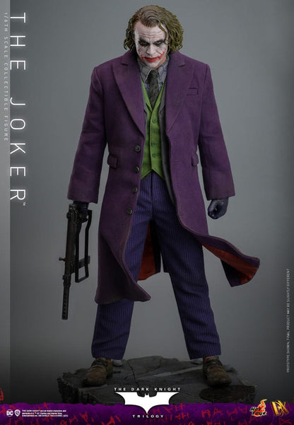 The Dark Knight figurine DX 1/6 The Joker 31 cm