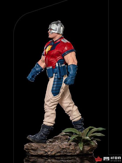 The Suicide Squad : Statuette 1/10 Art Scale Peacemaker 24 cm
