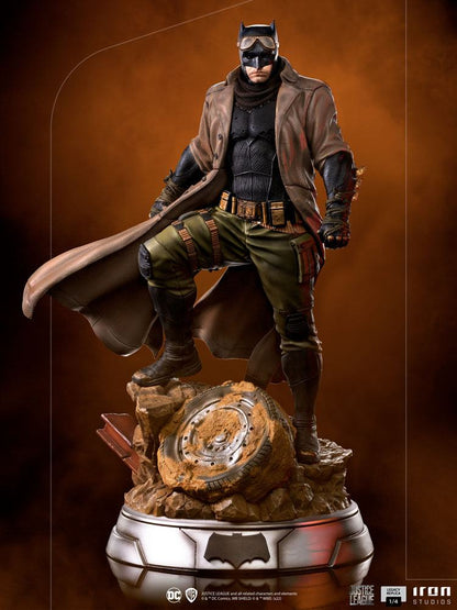 Zack Snyder's Justice League : Statuette Legacy Replica 1/4 Batman Knightmare 58 cm