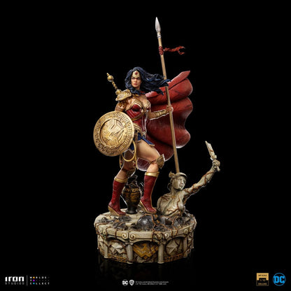 Wonder Woman Unleashed : Statuette 1/10 Wonder Woman 30 cm