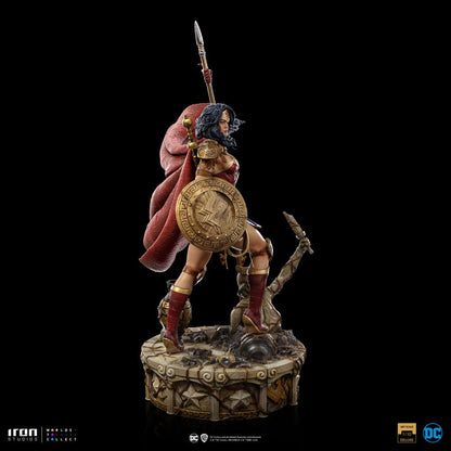 Wonder Woman Unleashed : Statuette 1/10 Wonder Woman 30 cm