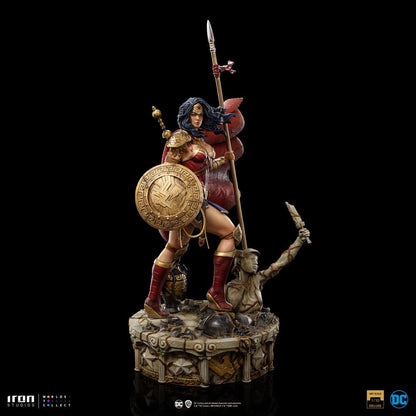Wonder Woman Unleashed : Statuette 1/10 Wonder Woman 30 cm