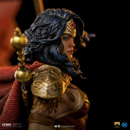 Wonder Woman Unleashed : Statuette 1/10 Wonder Woman 30 cm