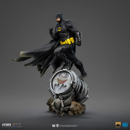 DC Comics statuette 1/10 BDS Art Scale Batman Deluxe (Black Version Exclusive) heo EU Exclusive 30 cm