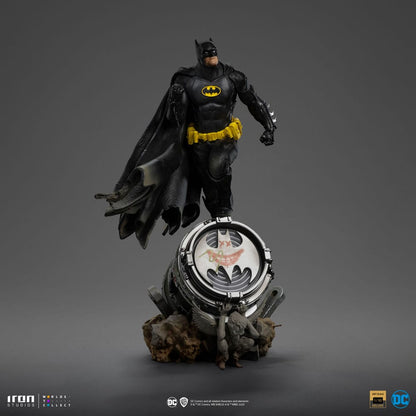 DC Comics statuette 1/10 BDS Art Scale Batman Deluxe (Black Version Exclusive) heo EU Exclusive 30 cm