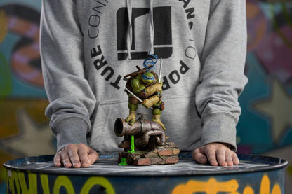 Les Tortues ninja : Statuette Art Scale Leonardo 24 cm